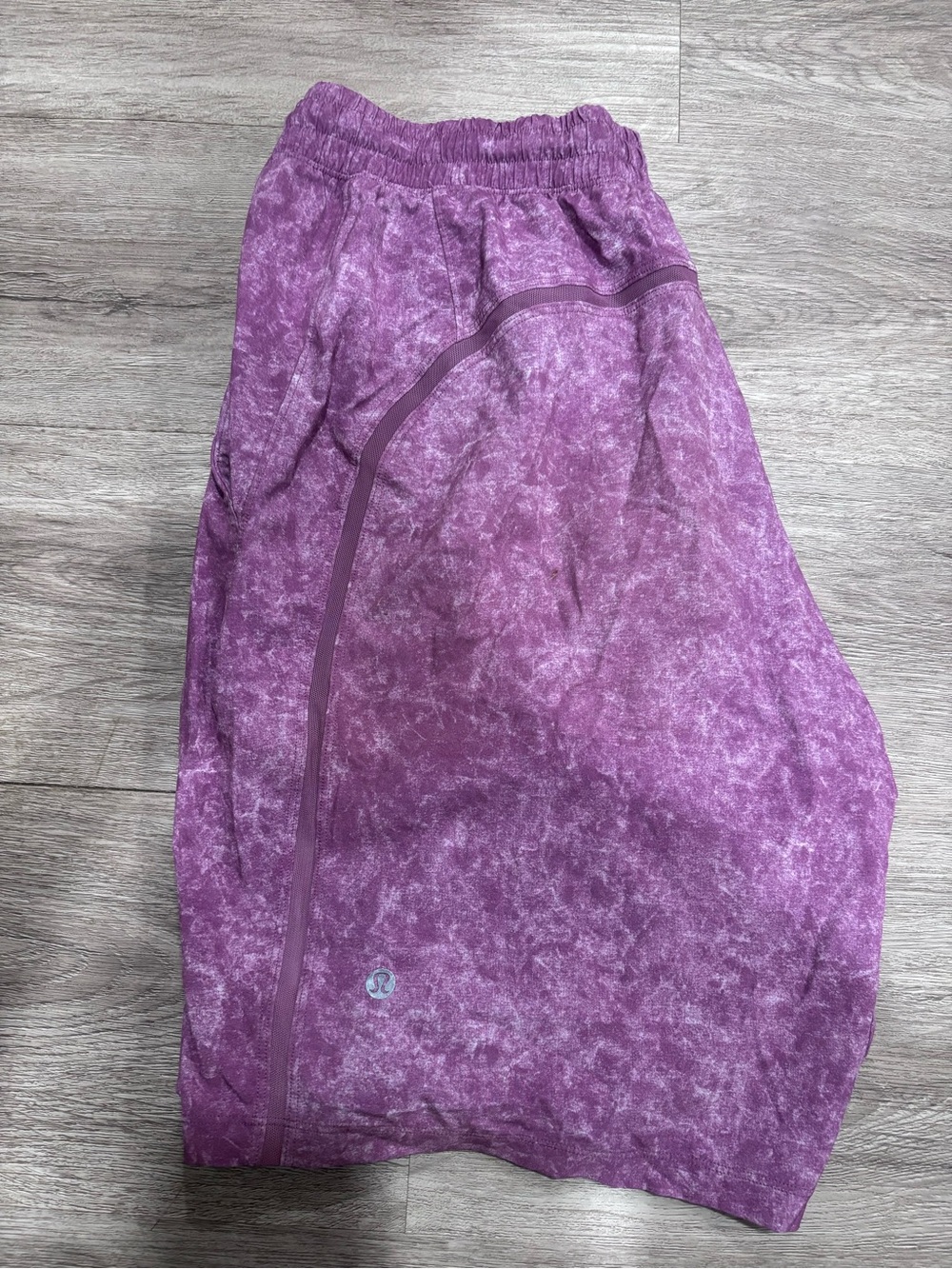 Lululemon Men’s Athletic Shorts – Size Large